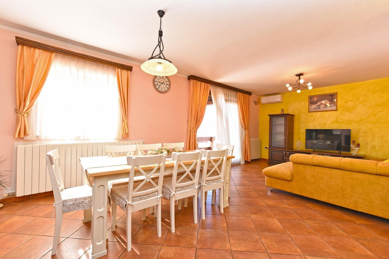 Apartment Modrusani 1561 Žminj Extérieur photo