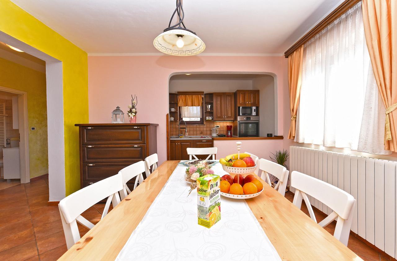 Apartment Modrusani 1561 Žminj Extérieur photo