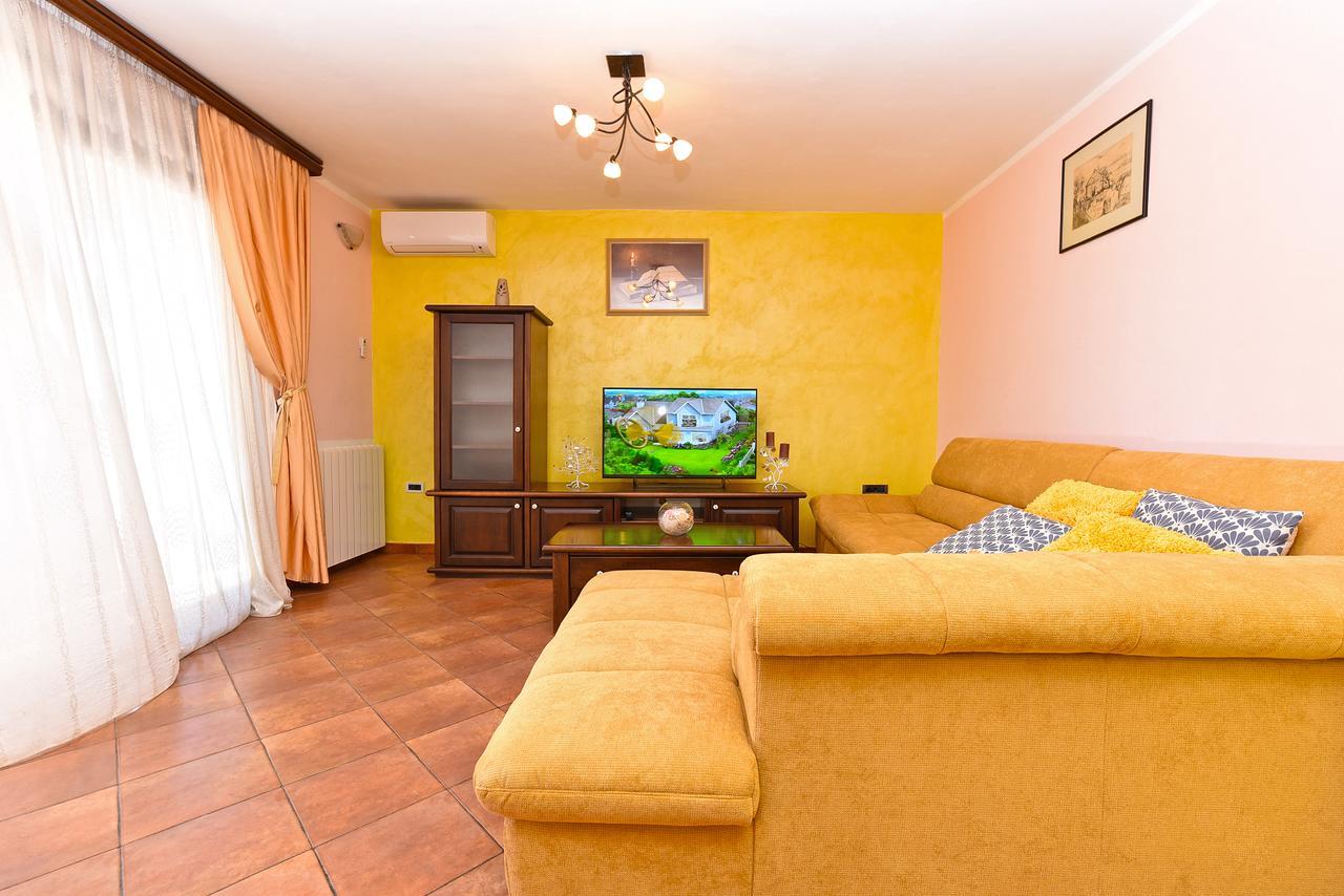 Apartment Modrusani 1561 Žminj Extérieur photo