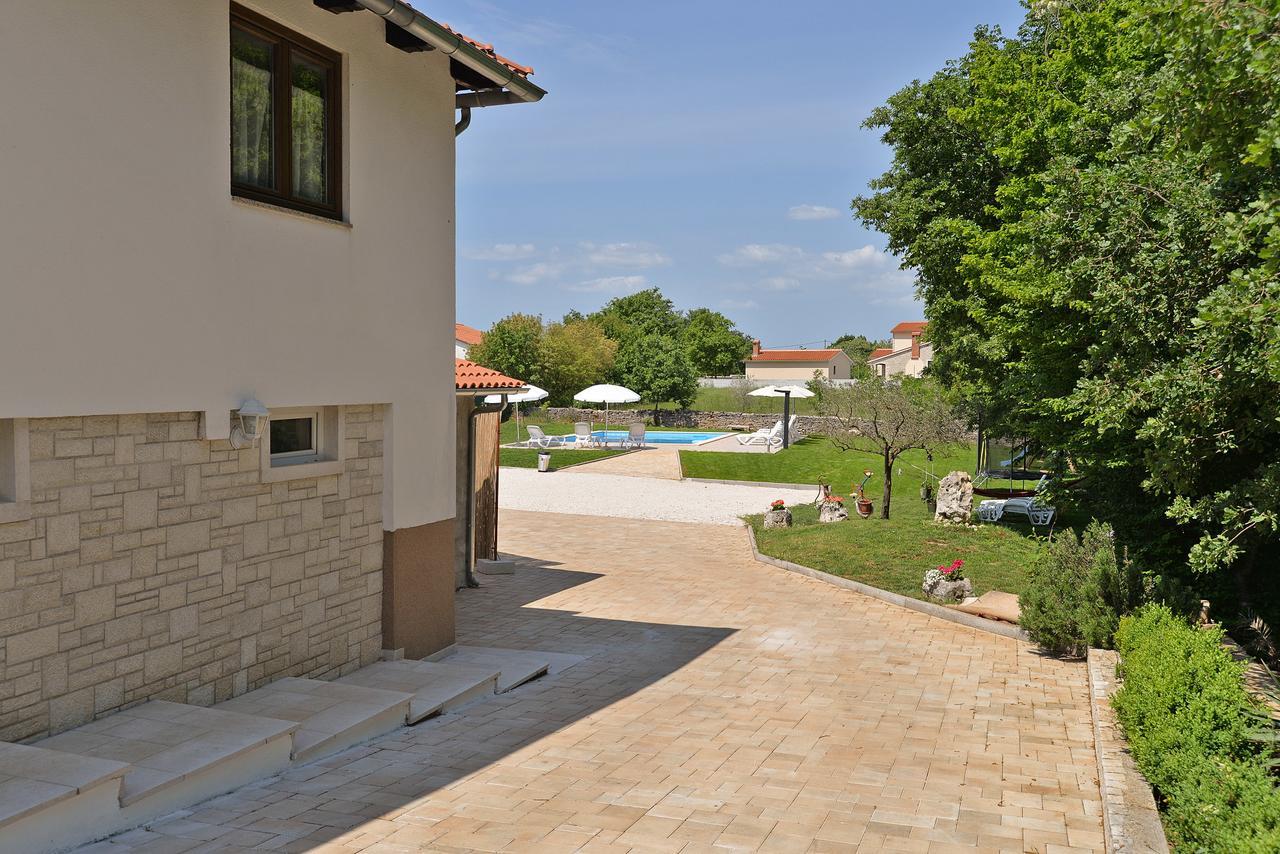 Apartment Modrusani 1561 Žminj Extérieur photo